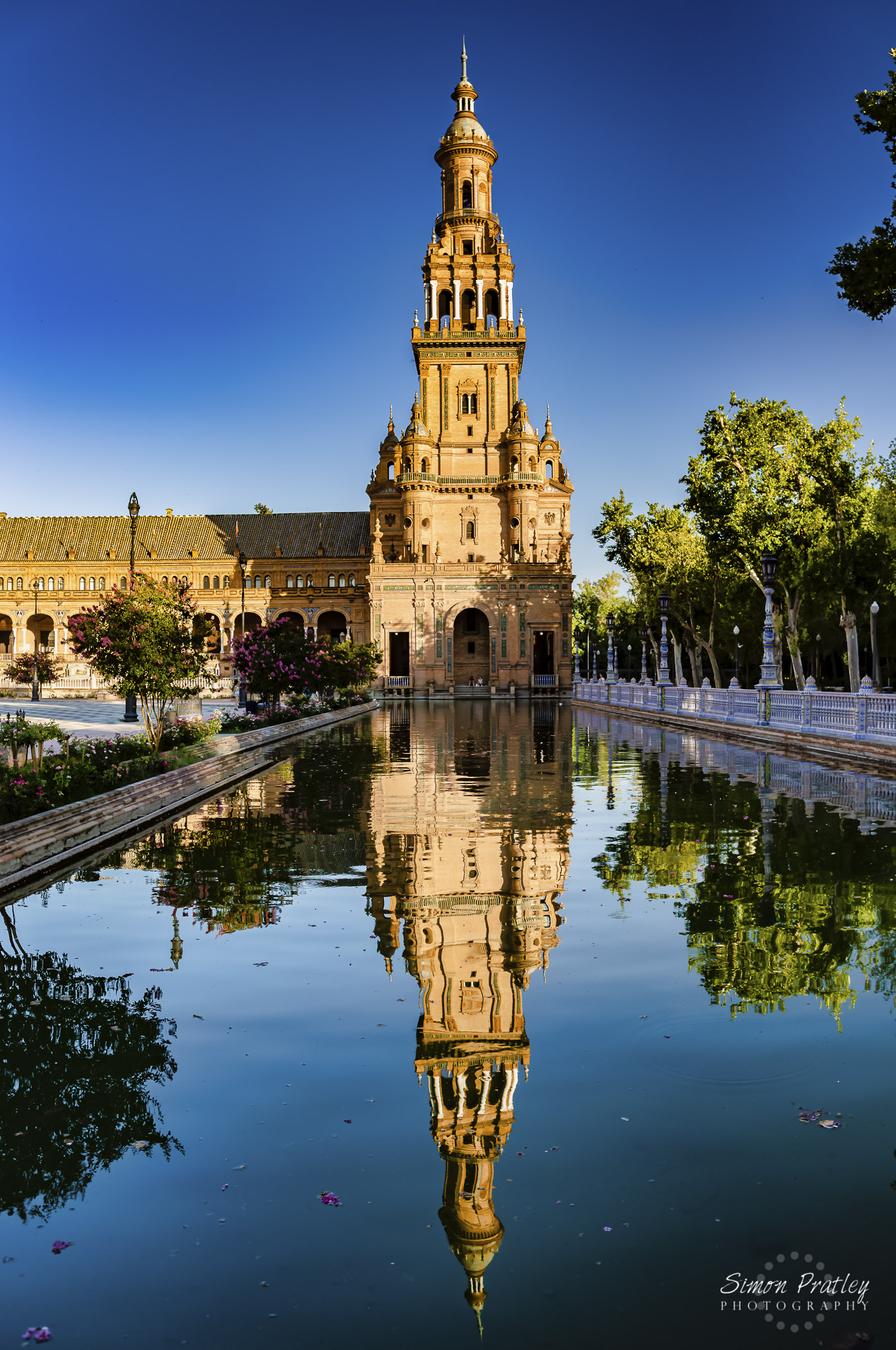 Refleciónes de la Plaza de España de Sevilla